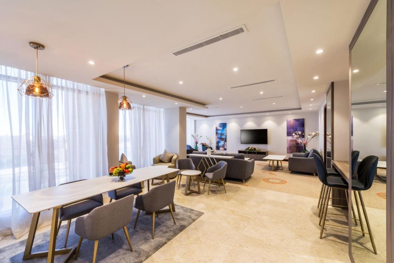 Best Western Plus Al Qurayyat City Center Dış mekan fotoğraf