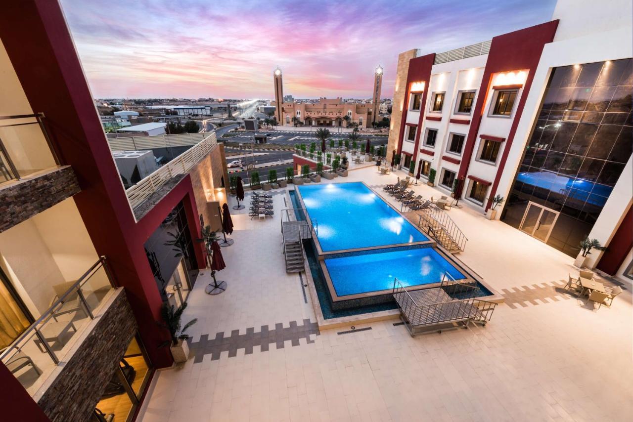Best Western Plus Al Qurayyat City Center Dış mekan fotoğraf